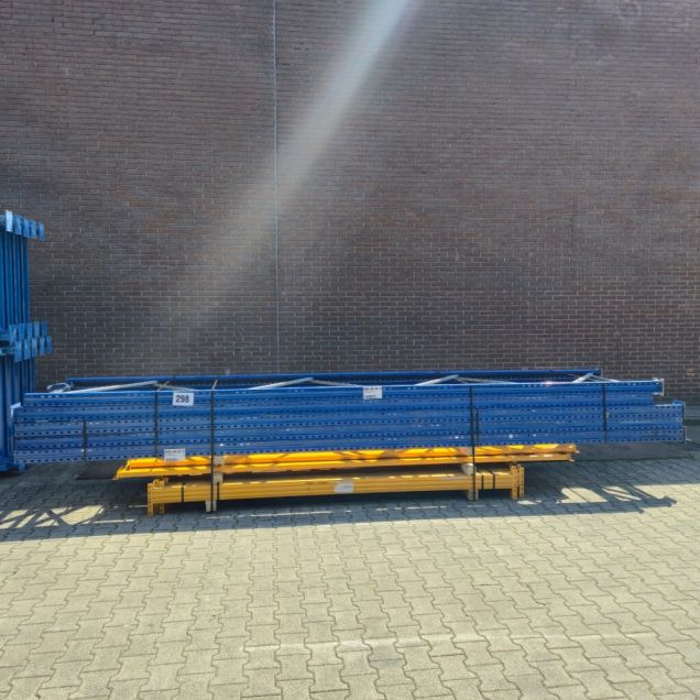 Voordeelpartij gebruikte Esmena palletstelling 5000/5250x12400x1100 mm (hxbxd) 4 niveaus