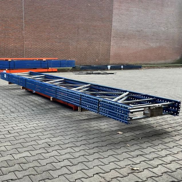 Voordeelpartij gebruikte AR T1 palletstelling 6000x5640x1100mm (hxbxd) 3 niveaus