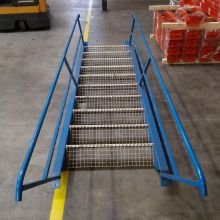 Gebruikte steektrap 2300x940 mm (hxb) blauw/verzinkt