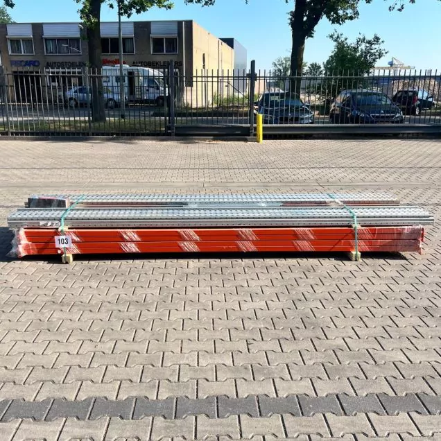 Voordeelpartij deels gebruikte AR T2 palletstelling 3850x18600x1100mm (hxbxd) 2 niveaus