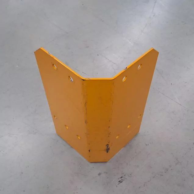 Gebruikte hoekbeschermer 400 mm BT geel