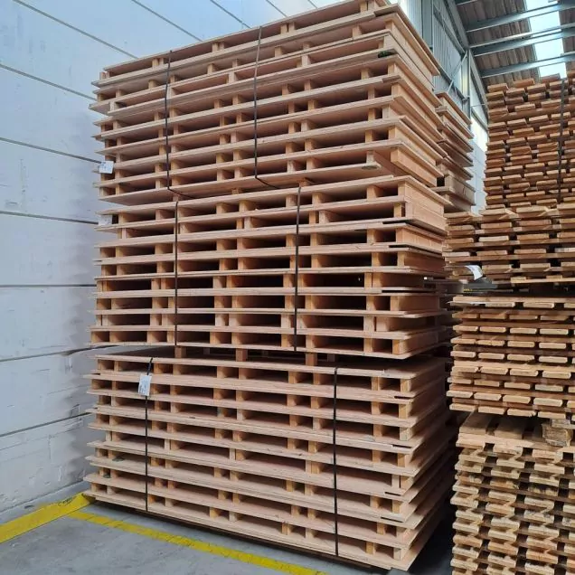Gebruikte vlonder hardwood gesloten 2685x1100 mm