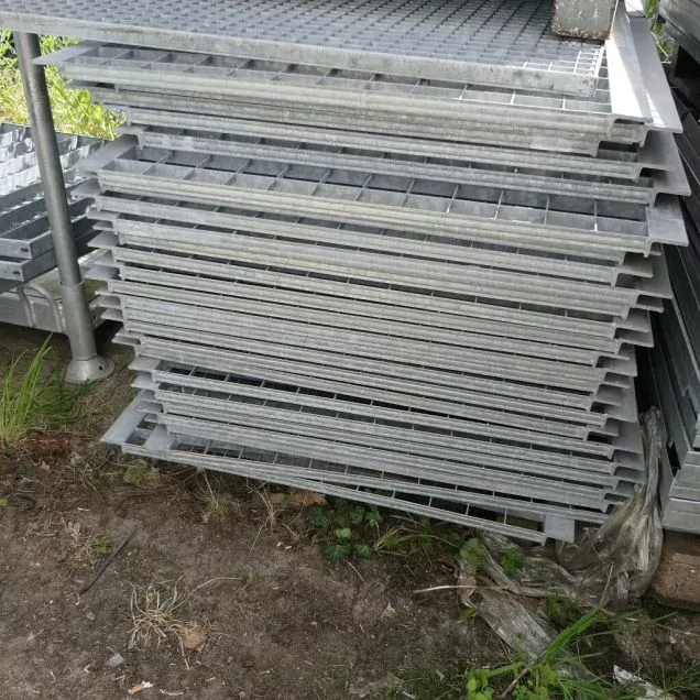 Voordeelpartij 25 gebruikte draadroosterlegbord 1340x900 mm (bxd)